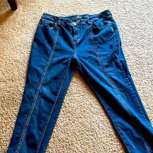 Jean capri pants